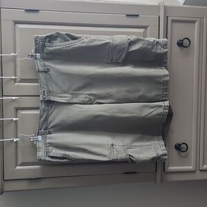 Old navy Military cargo shorts size 44